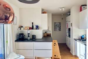 Blick aufs Wasser: 4-Zimmer-Whg am Schleusengraben (Bergedorf). Zentral und naturnah. – Die vollständige Adresse der Immobilie erhältst du vom Anbieter., 21035 Bergedorf (Ortsteil), Hamburg – Vorschaubild 2