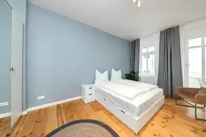Cozy 2 Room Apartment in Friedrichshain (Available August only) – Seumestraße 2, 10245 Berlin – Vorschaubild 2
