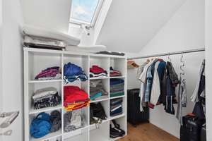 Exklusive 3-Zimmer ( Möbliert / Neben kosten Inklusiv ) Maisonette-Wohnung im 4. OG in Flingern Nord – Dorotheenstraße 38, 40235 Flingern Nord, Düsseldorf – Vorschaubild 12
