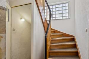 Ihr neues Zuhause in Bestlage: Einfamilienhaus mit viel Potenzial in Vaihingen – Die vollständige Adresse der Immobilie erhältst du vom Anbieter., 70563 Vaihingen-Mitte, Stuttgart – Vorschaubild 4