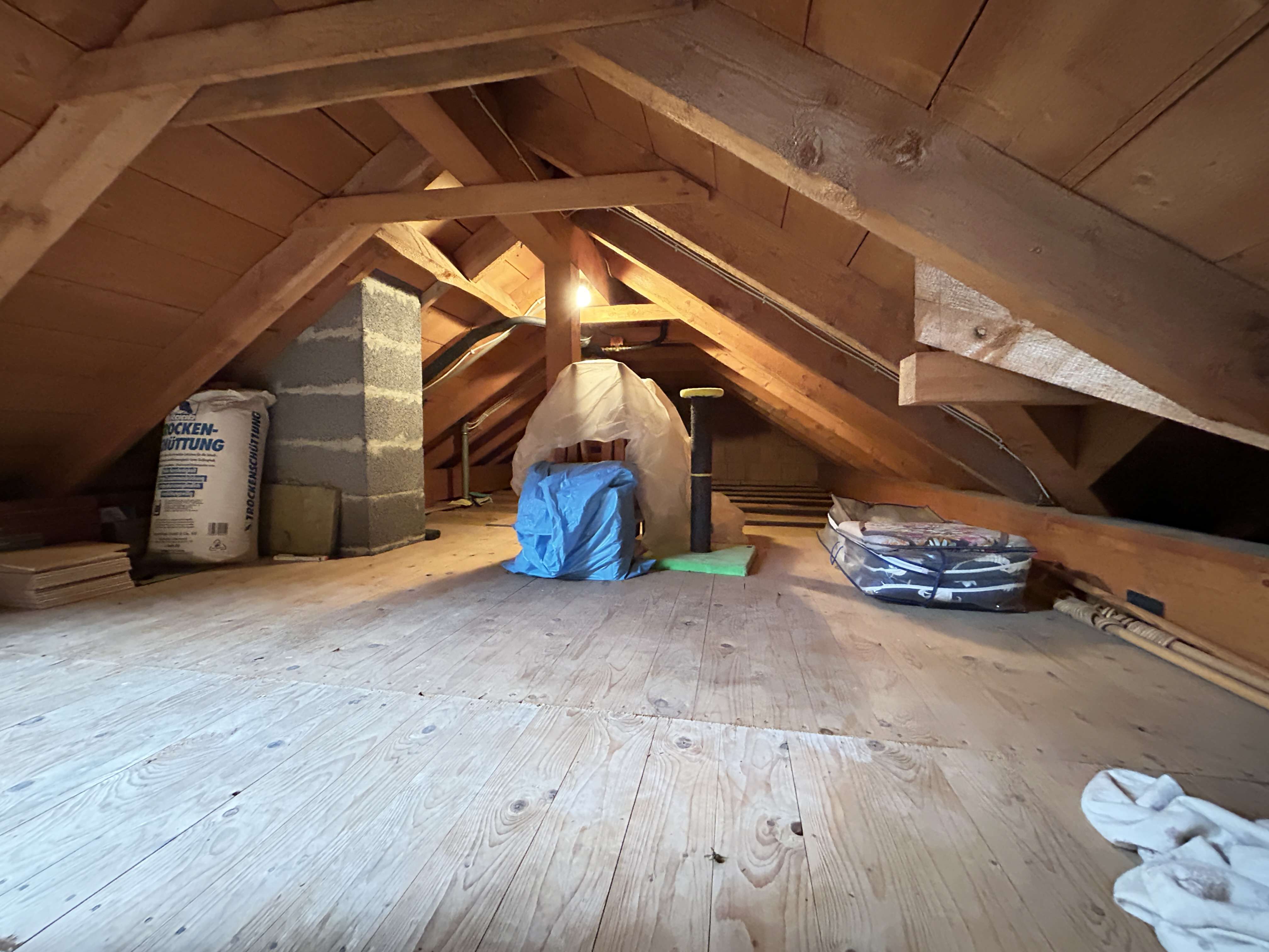 Immobilie in Diemelstadt - Zweifamilienhaus mit Doppelgarage in idyllischer Lage in Diemelstadt-Wrexen - Bild 0