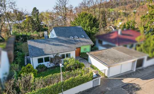 Einfamilienhaus mit großer Einliegerwohnung - Ideal für Familien oder das Büro im eigenen Haus