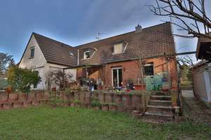 Zweifamilienhaus, separate Zugänge und großes Potenzial! Erbpachtgrundstück! – Die vollständige Adresse der Immobilie erhältst du vom Anbieter., 47829 Uerdingen, Krefeld – Vorschaubild 2