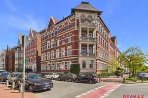 Historische Eleganz trifft Wohnkomfort – helle Altbauwohnung in der Oststadt