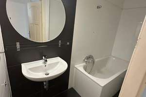 ALTBAUJUWEL MIT BALKON – 2 ZIMMER IN TOP-LAGE – 40233 Flingern Nord, Düsseldorf – Vorschaubild 10