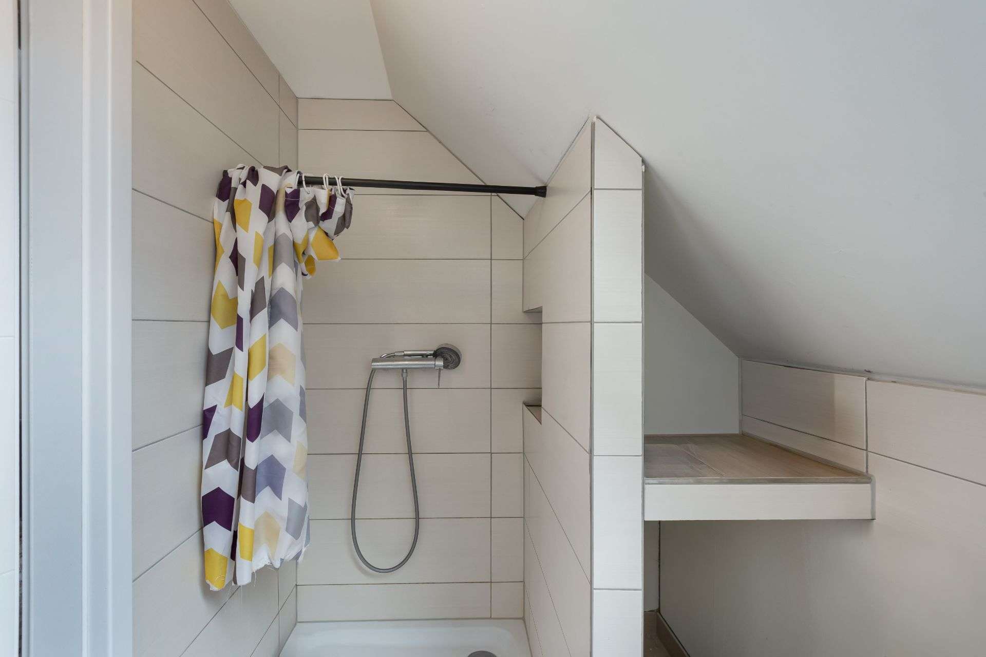 Immobilie in Grevenbroich - Attraktives Mehrfamilienhaus in Grevenbroich – Solide Rendite für Kapitalanleger - Bild 1