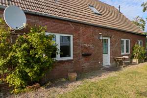 Freistehendes Einfamilienhaus mit großem Garten auf der Nordseeinsel Pellworm – Die vollständige Adresse der Immobilie erhältst du vom Anbieter., 25849 Pellworm – Vorschaubild 4