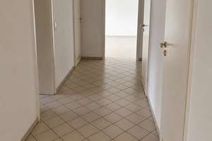 Gepflegte 3-Zimmer-Wohnung mit Balkon, Aufzug und Tiefgarage in Koblenz-Metternich - provisionsfrei – Am Brünnchen 2, 56072 Metternich, Koblenz – Vorschaubild 12