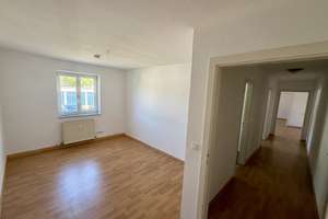 ***Attraktive 3-ZKB-Erdgeschosswohnung mit Balkon in Krumbach(Schwaben) - Provisionsfrei! – Gärtnerweg 9, 86381 Krumbach (Schwaben) – Vorschaubild 4