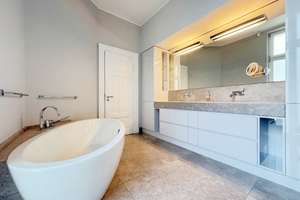 Property thumbnail 14