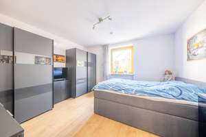 Charmantes Zweifamilienhaus mit großem Garten in Westausrichtung – Die vollständige Adresse der Immobilie erhältst du vom Anbieter., 81243 Aubing-Süd, München – Vorschaubild 6