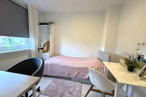 FRANK IMMOBILIEN - Gepflegtes und teilmodernisiertes Haus mit idealer Orts- & Verkehrsanbindung! – Die vollständige Adresse der Immobilie erhältst du vom Anbieter., 12357 Rudow, Berlin – Vorschaubild 9
