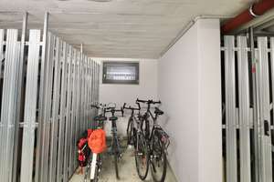 EINZIEHEN & SICH WOHLFÜHLEN - HOCHWERTIGE KÜCHE & TOP SANIERTE BÄDER - TERRASSE & PKW-STELLPLATZ – Jacobsohnstr. 25 ee, 13086 Weißensee, Berlin – Vorschaubild 30