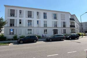 Moderne 2-Zimmer-Wohnung mit Balkon in Top-Lage in Regensburg-Dörnberg – Die vollständige Adresse der Immobilie erhältst du vom Anbieter., 93049 Westenviertel, Regensburg – Vorschaubild 2