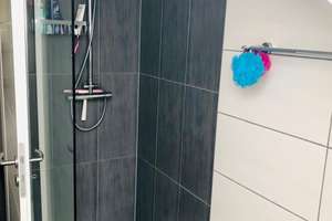 Charmante 2-Zimmer Dachgeschosswohnung mit Balkon in Solingen-Wald – Schopenhauerstraße 6, 42719 Wald, Solingen – Vorschaubild 4