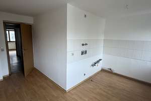 geräumige Mehrzimmer Wohnung – Hainstr. 104, 9130 Sonnenberg, Chemnitz – Vorschaubild 11