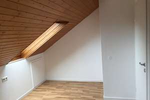 Tolle 2-Zimmer-DG Wohnung mit Balkon im Zentrum von Pfullingen – Zeppelinstraße 1, 72793 Pfullingen – Vorschaubild 6