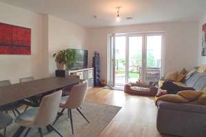living smart - Exklusive Erdgeschoss-Wohnung mit 3,5 Zimmern und Gartenanteil – Die vollständige Adresse der Immobilie erhältst du vom Anbieter., 81827 Waldtrudering, München – Vorschaubild 3