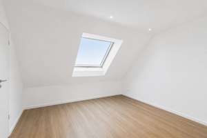 Wohnen auf zwei Ebenen – Moderne Maisonette mit ausgebautem Dachgeschoss & Balkon – Die vollständige Adresse der Immobilie erhältst du vom Anbieter., 74078 Neckargartach, Heilbronn – Vorschaubild 12