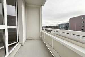 TOP • 3-Zimmer Wohnung • in Kappel • Balkon • Laminat • Komplett saniert • jetzt mieten !? – Chemnitz – Vorschaubild 8