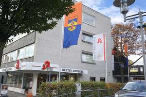 Großzügige, elegante 6 Zimmer Dachgeschoss Wohnung plus Penthouse und Dachterasse