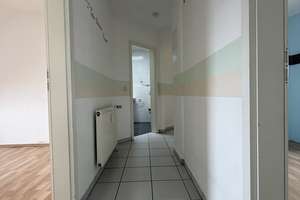 ++ Grüne Idylle vor der Tür, die Stadt im Rücken: 5-Zimmer-Wohnung mit Dachterrasse und Garten ++ – Die vollständige Adresse der Immobilie erhältst du vom Anbieter., 42655 Solingen-Mitte, Solingen – Vorschaubild 21