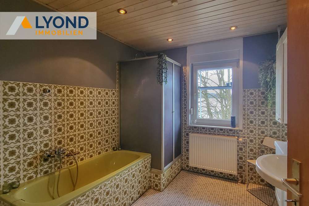 Immobilie in Gemünden - Großzügige Doppelhaushälfte in ruhiger Lage – ideal für Familien und Tierliebhaber! - Bild 2