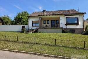 Einfamilienhaus mit großem Grundstück in idyllischer Lage – Die vollständige Adresse der Immobilie erhältst du vom Anbieter., 53783 Eitorf – Vorschaubild 1