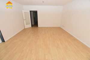 *Hier ist Platz für die ganze Familie - Balkon, begrünter Innenhof und Stellplatz* – Gießerstraße 27, 9130 Chemnitz – Vorschaubild 5