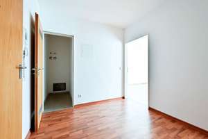 Stilvolle 2-Zimmer-Wohnung in Schloßchemnitz mit Tiefgarage, Balkon, Einbauküche & teilmöbliert – Konradstraße 7, 9113 Schloßchemnitz, Chemnitz – Vorschaubild 7