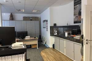 Wohn- und Geschäftshaus mit Showroom und großzügiger Wohnung  – Die vollständige Adresse der Immobilie erhältst du vom Anbieter., 64572 Büttelborn – Vorschaubild 3