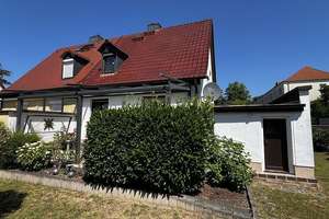 Schönes Einfamilienhaus mit 4 Zimmern, Garage, überdachter Terrasse in Sellerhaus-Stünz!!! – Die vollständige Adresse der Immobilie erhältst du vom Anbieter., 4328 Sellerhausen-Stünz, Leipzig – Vorschaubild 2