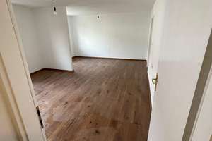 Zuhause mit vier Zimmern in Augsburg – Watzmannstraße 27b, 86163 Hochzoll-Nord, Augsburg – Vorschaubild 4