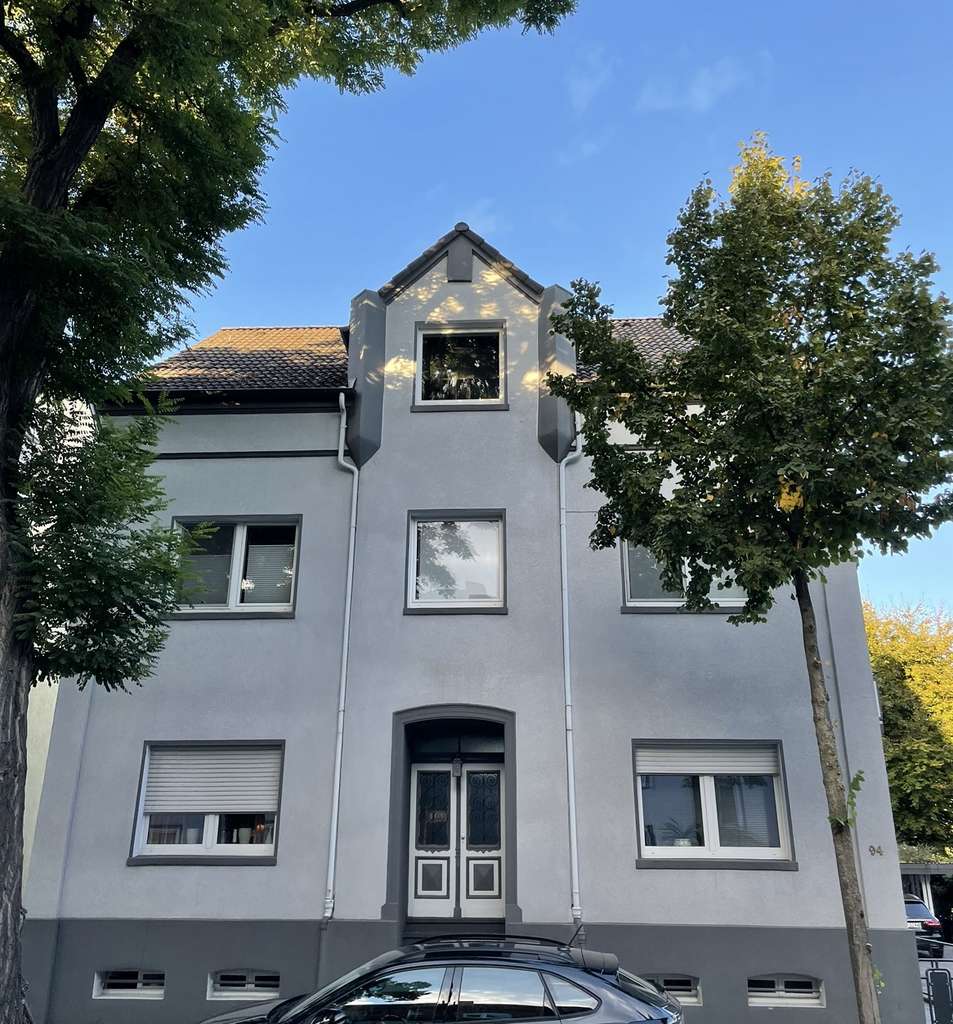 Gepflegtes 3-Familienhaus mit Altbau-Charakter I PROVISIONSFREI