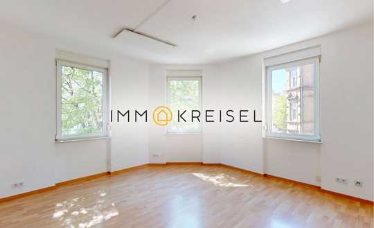 *Niedrige Provision* Altbaucharme trifft Moderne – helle 3-Zimmer-Wohnung mit Balkon