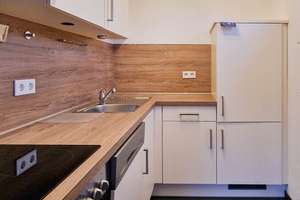 Modernisierte 1,5-R.-Wohnung in Steele mit Balkon, Schwimmbad, Stellplatz - Erstbezug nach Sanierung