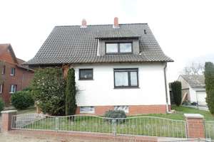 Grafhorst - EFH/ ZFH mit Anbau - gr. Garten, Vollkeller, XXL-Garage, Carport - sehr  guter Preis! – Die vollständige Adresse der Immobilie erhältst du vom Anbieter., 38462 Grafhorst – Vorschaubild 3
