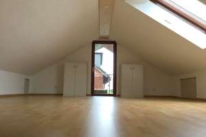 Ruhige 3,5 Zimmer Wohnung mit Loggia und Dachterrasse in Essen Kupferdreh – Die vollständige Adresse der Immobilie erhältst du vom Anbieter., 45257 Kupferdreh, Essen – Vorschaubild 13