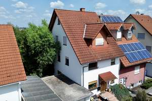 Doppelhaushälfte mit Garage in Reinheim  – Die vollständige Adresse der Immobilie erhältst du vom Anbieter., 64354 Reinheim – Vorschaubild 2