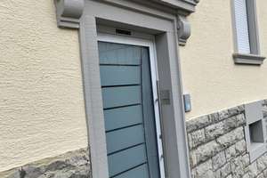 Attraktives Dreifamilienwohnhaus mit großem Garten und drei Garagen! – Schloßstraße 4, 74744 Ahorn – Vorschaubild 2