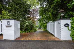 Landhaus Villa in exklusiver Privatstraße – Die vollständige Adresse der Immobilie erhältst du vom Anbieter., 42289 Heckinghausen, Wuppertal – Vorschaubild 2