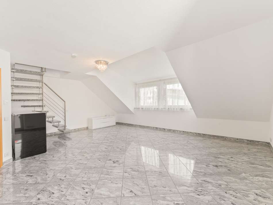 Wohnbereich DG mit Zugang zum 