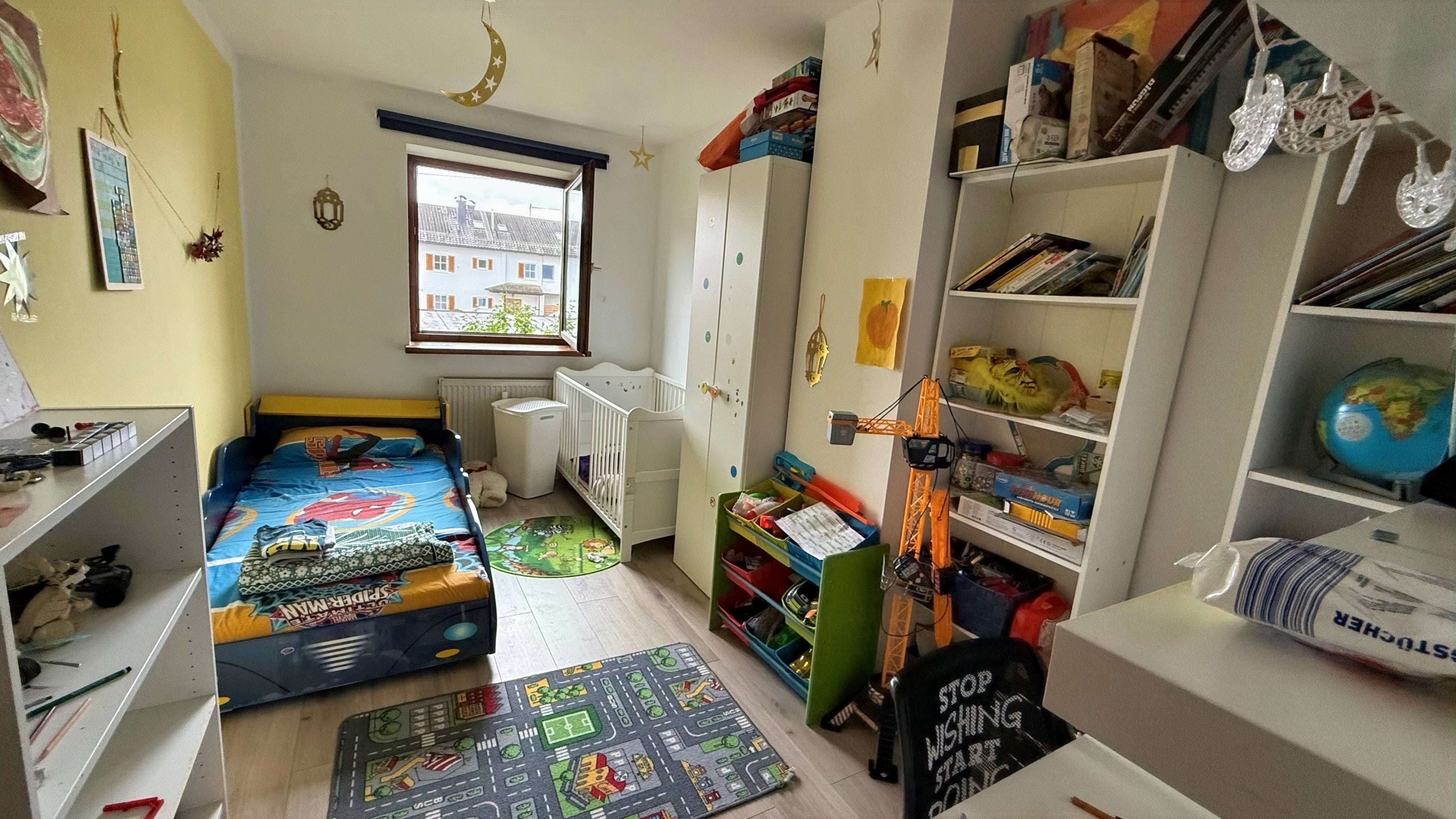 Immobilie in Freilassing - " WOHNLICHKEIT & CHARME - KACHELOFEN INKLUSIVE ! " - Bild 0