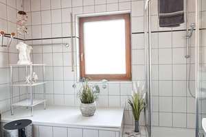 Wunderschöne Dachgeschosswohnung mit Kaminofen, zwei Balkonen und viel Privatsphäre in Reutlingen – Die vollständige Adresse der Immobilie erhältst du vom Anbieter., 72762 Reutlingen-Mitte, Reutlingen – Vorschaubild 21