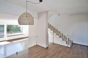 Licht, Aussicht, Lebensqualität – Reihenendhaus am Wartberg gegen Gebot – Die vollständige Adresse der Immobilie erhältst du vom Anbieter., 75177 Nordstadt, Pforzheim – Vorschaubild 4