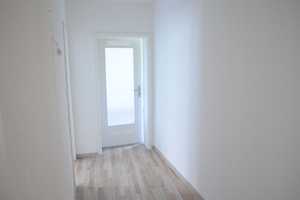 Balkonwohnung mit 3 Zimmern – Köln – Vorschaubild 2