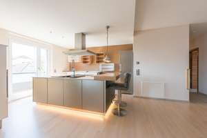 Echtes Penthouse - ultragepflegt, mit Kamin, freistehenden Küchenblock und Westterrasse – Die vollständige Adresse der Immobilie erhältst du vom Anbieter., 64293 Mitte, Darmstadt – Vorschaubild 10