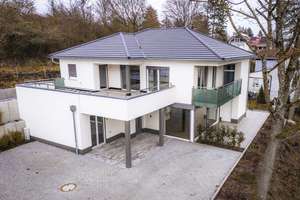 Feldrandlage! Moderne Neubau-Villa in Würzburg – Erstbezug nahe Uniklinik