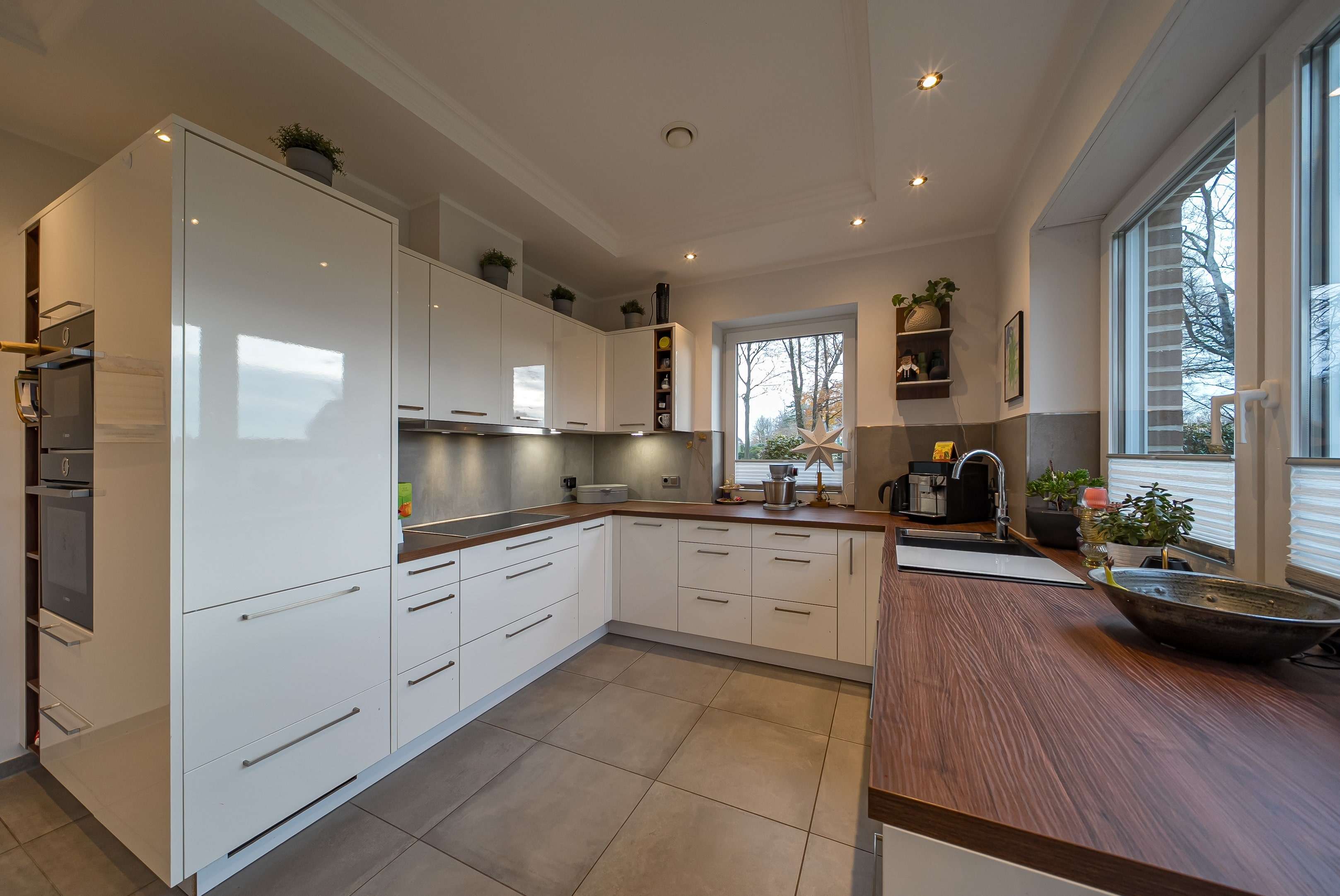 Immobilie in Emstek - Modernes Traumhaus mit Smart Home Komfort und großzügigem Nebengebäude in Emstek/Garthe - Bild 2