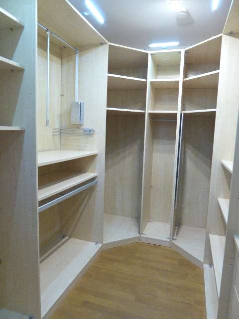 Super 4-Zimmerwohnung...V-E-R-K-A-U-F-T image 4